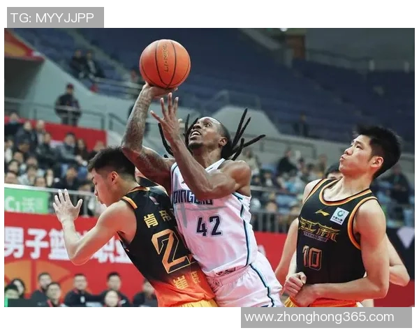 CBA精彩回放录像广东队对阵上海队全场比赛精彩瞬间重温 CBA精彩回放录像广东队对阵上海队全场比赛精彩瞬间重温